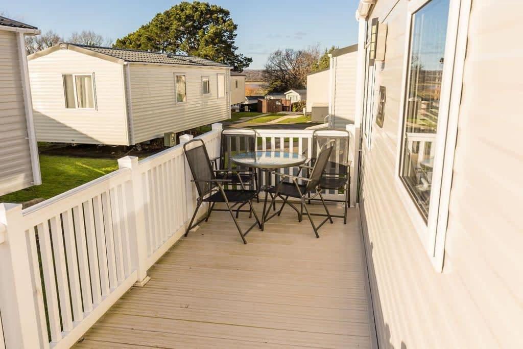 Club Tropicana Poole Exterior foto